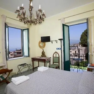 villa-gaia-taormina.taorminaitalyhotels.com/