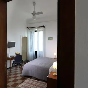 villa-astoria.taorminaitalyhotels.com/