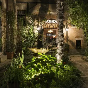  Pensión La Residenza 818
