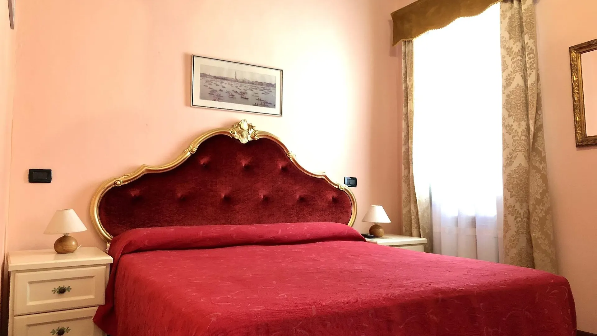 Alloggi Serena Venice 2*,