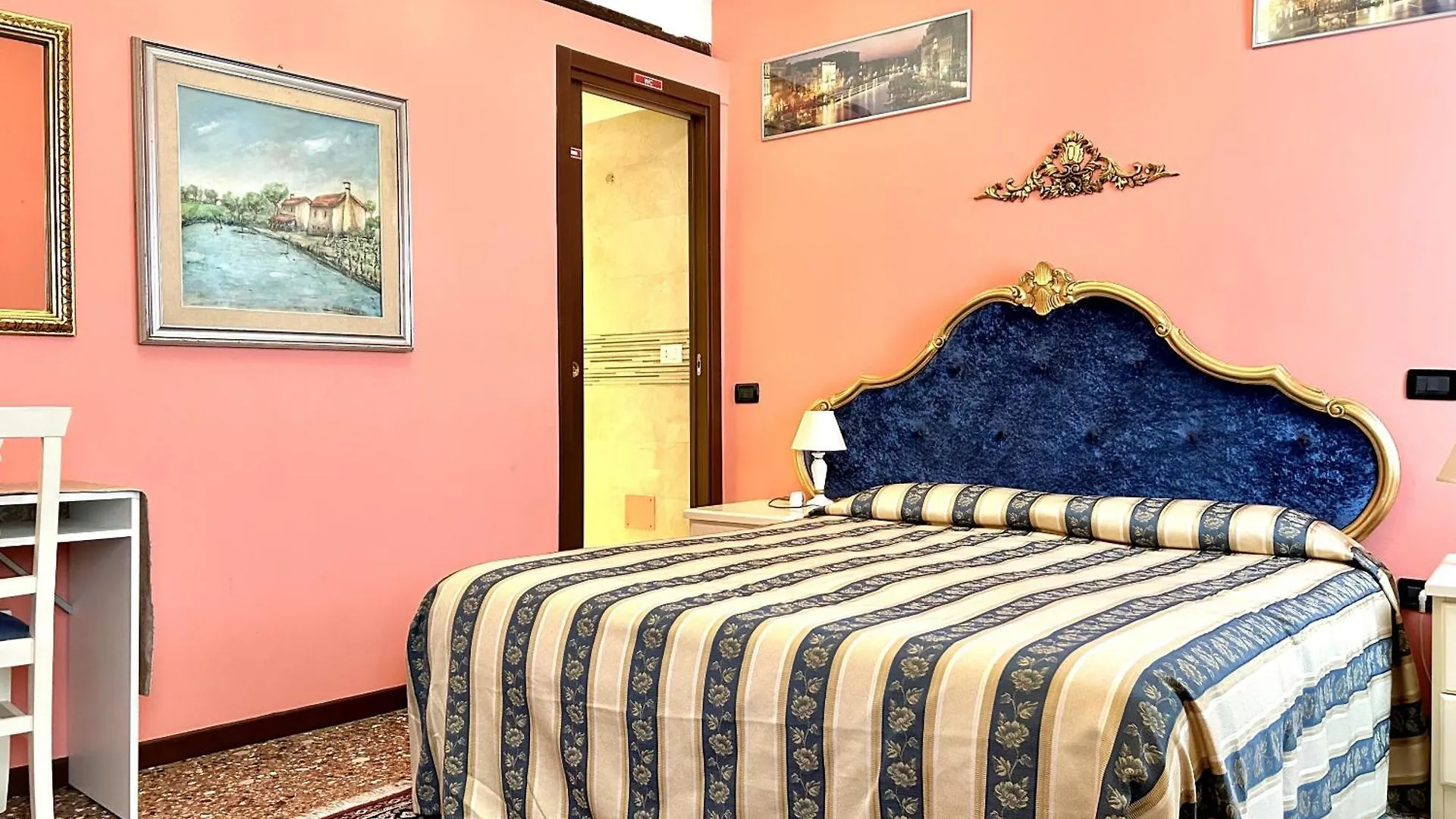 Alloggi Serena Venice Bed & Breakfast